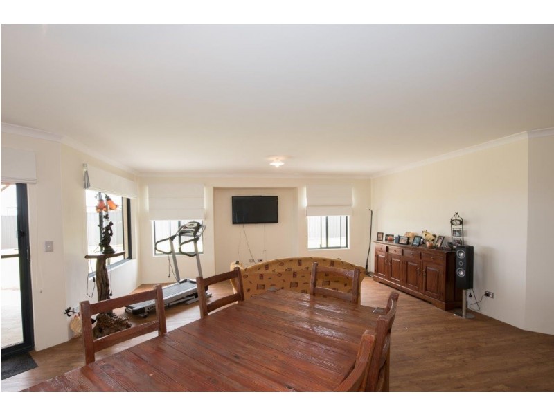 64 Wittenoom Circle, White Peak WA 6532