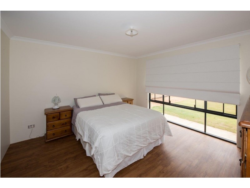 64 Wittenoom Circle, White Peak WA 6532