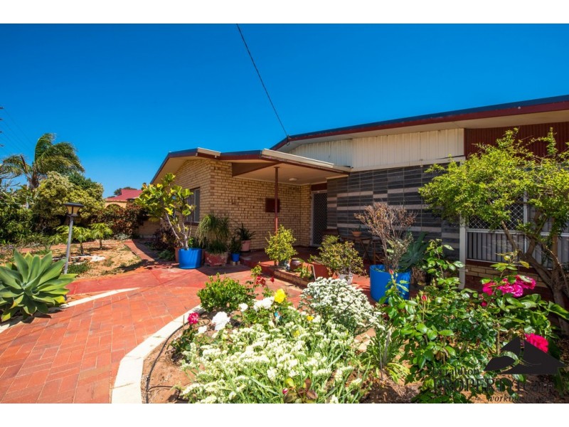 245 Eighth Street, Wonthella WA 6530