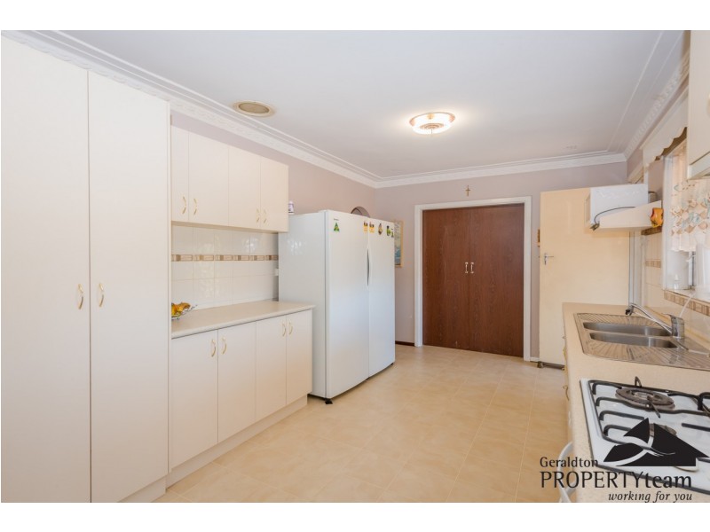 245 Eighth Street, Wonthella WA 6530