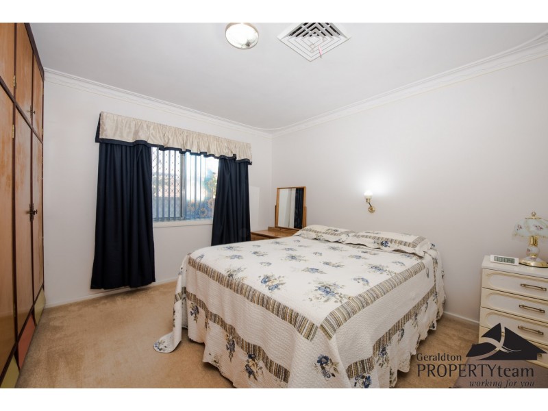 245 Eighth Street, Wonthella WA 6530