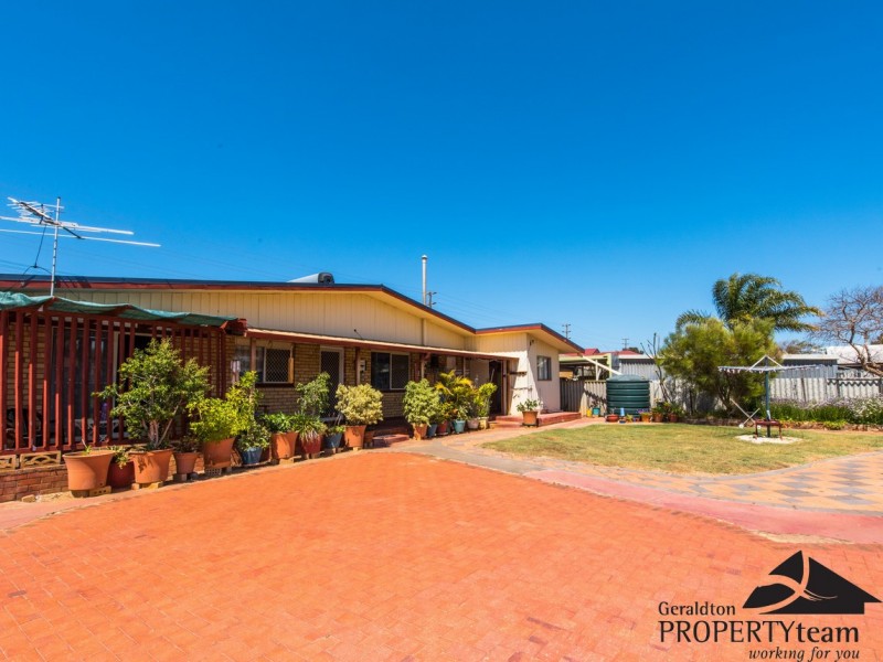 245 Eighth Street, Wonthella WA 6530