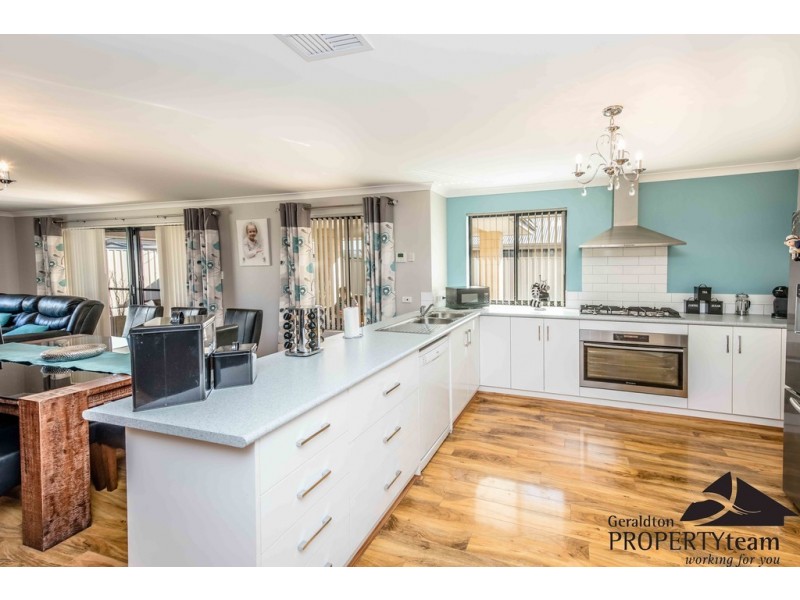 44 Winnetta Ridge, Wandina WA 6530