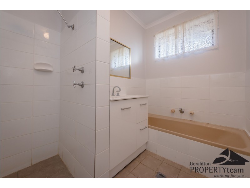 4 Tuart Street, Rangeway WA 6530