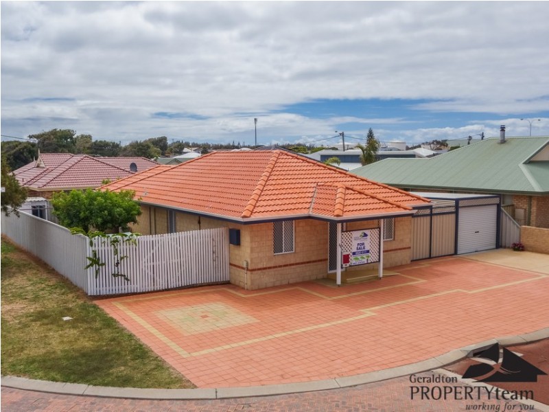 25 Broadbank Lane, Beachlands WA 6530