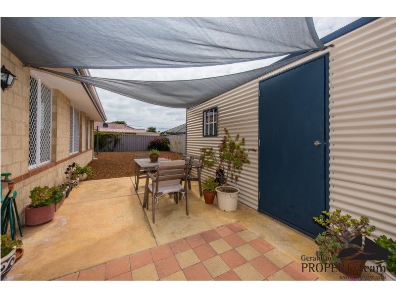 25 Broadbank Lane, Beachlands WA 6530