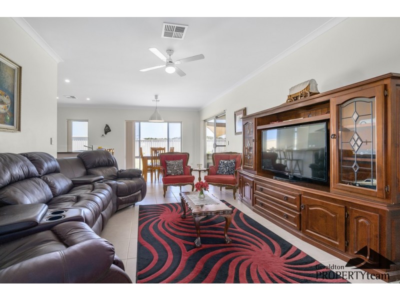 33 Thames Drive, Cape Burney WA 6532