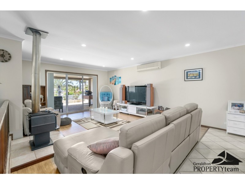 8 Duclas Place, Sunset Beach WA 6530