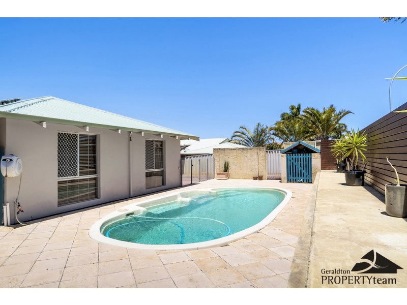 8 Duclas Place, Sunset Beach WA 6530