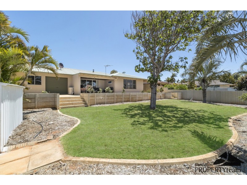 8 Duclas Place, Sunset Beach WA 6530