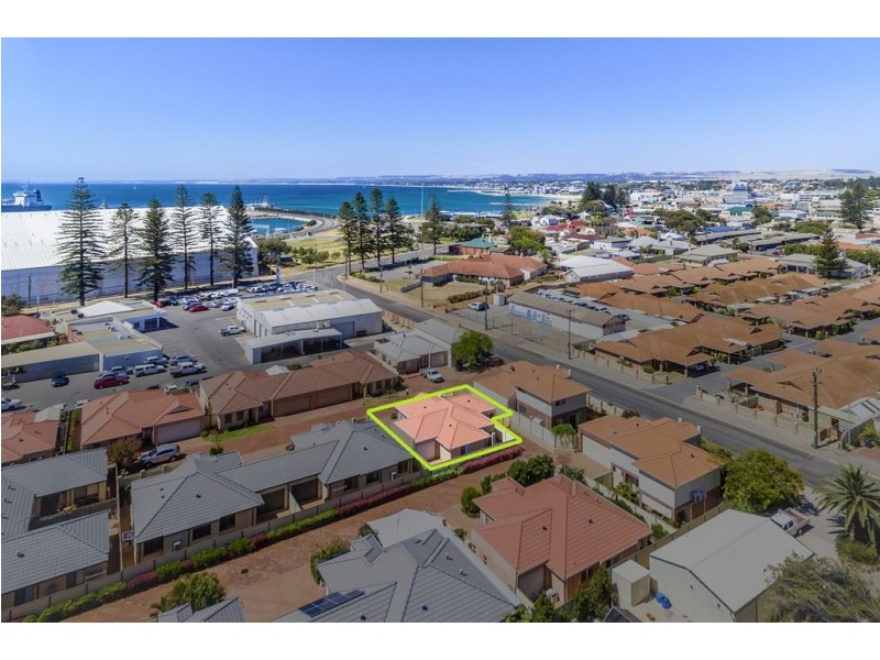 7/10 Cunningham Street, Beachlands WA 6530