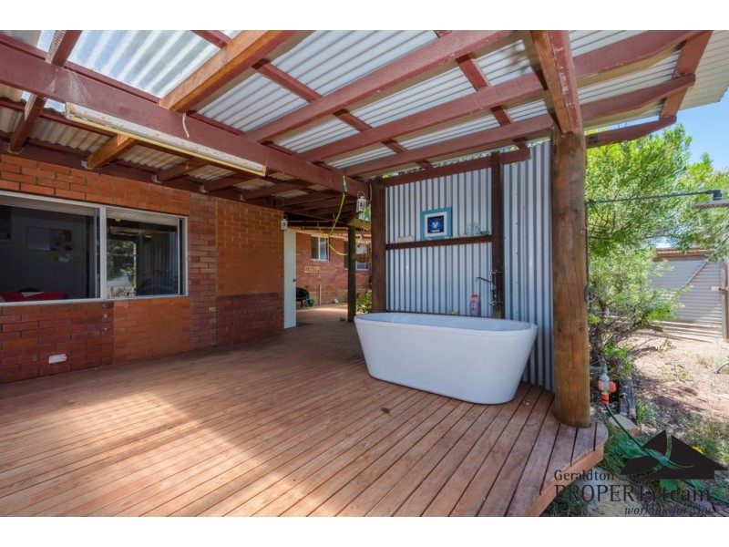 33 Roebuck Street, Mahomets Flats WA 6530