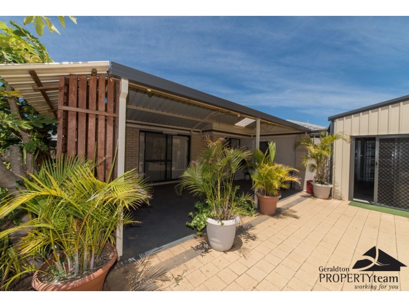 28 Wahn Avenue, Waggrakine WA 6530