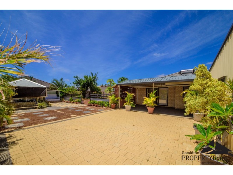 28 Wahn Avenue, Waggrakine WA 6530
