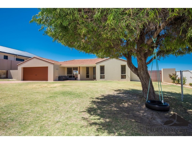 18 Endeavour Drive, Wandina WA 6530