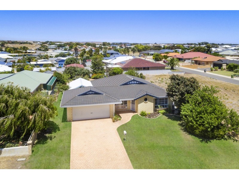 5 Stillwater Avenue, Drummond Cove WA 6532