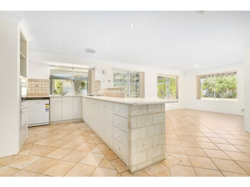 5 Stillwater Avenue, Drummond Cove WA 6532