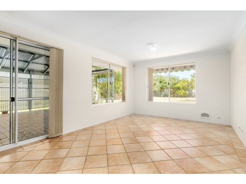 5 Stillwater Avenue, Drummond Cove WA 6532