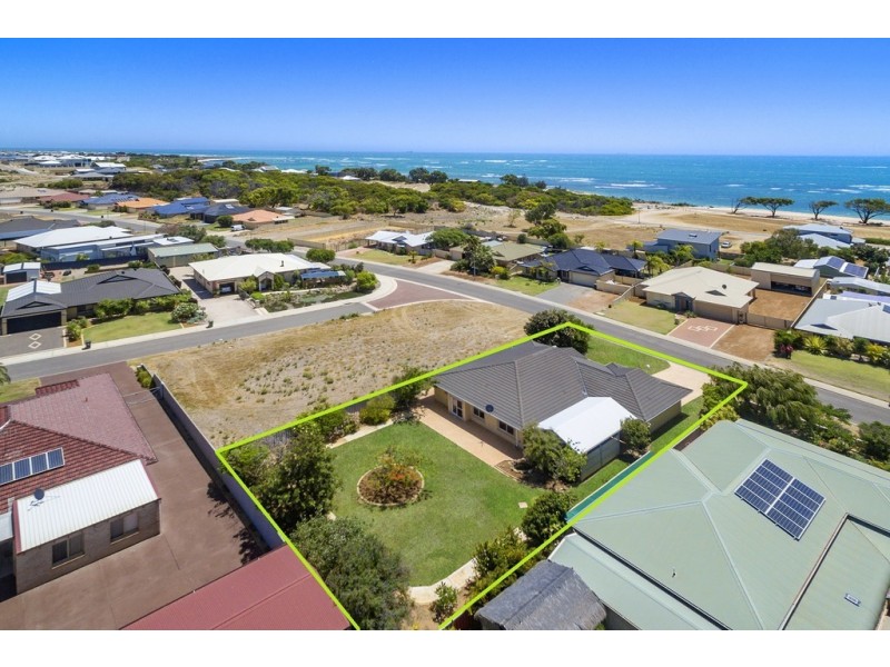 5 Stillwater Avenue, Drummond Cove WA 6532