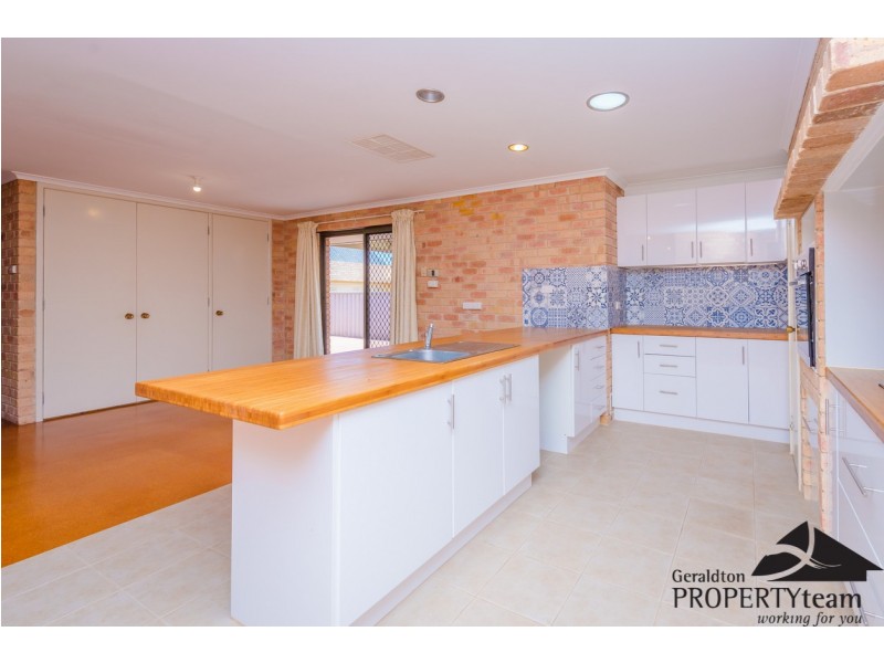 6 Moffatt Place, Tarcoola Beach WA 6530