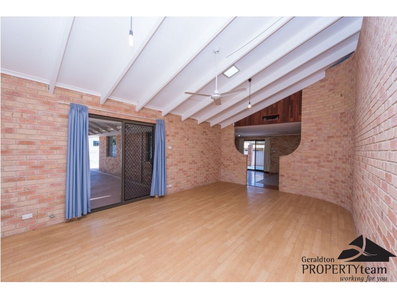 6 Moffatt Place, Tarcoola Beach WA 6530