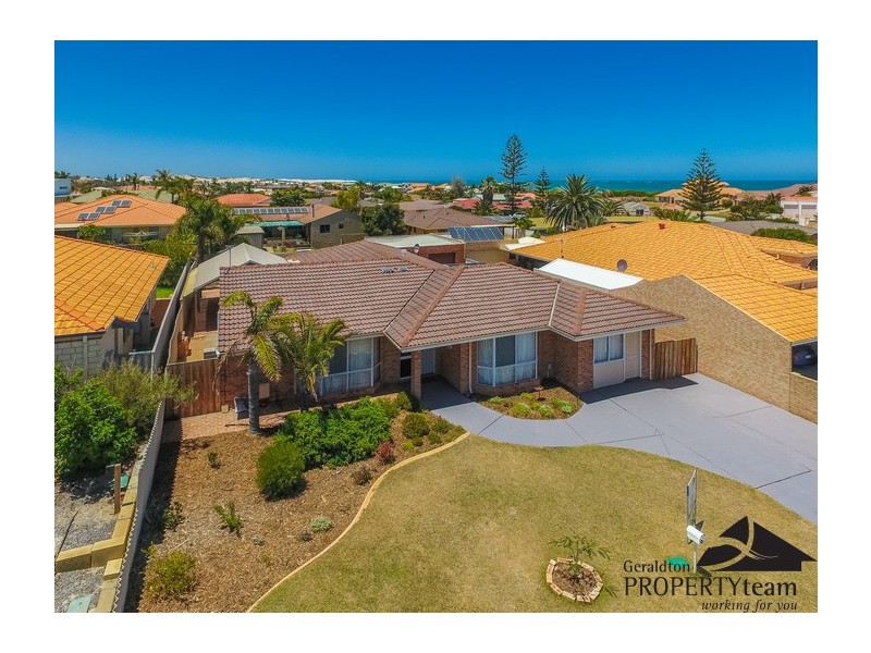 6 Moffatt Place, Tarcoola Beach WA 6530
