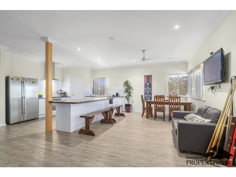 33 Evans Road, Walkaway WA 6528