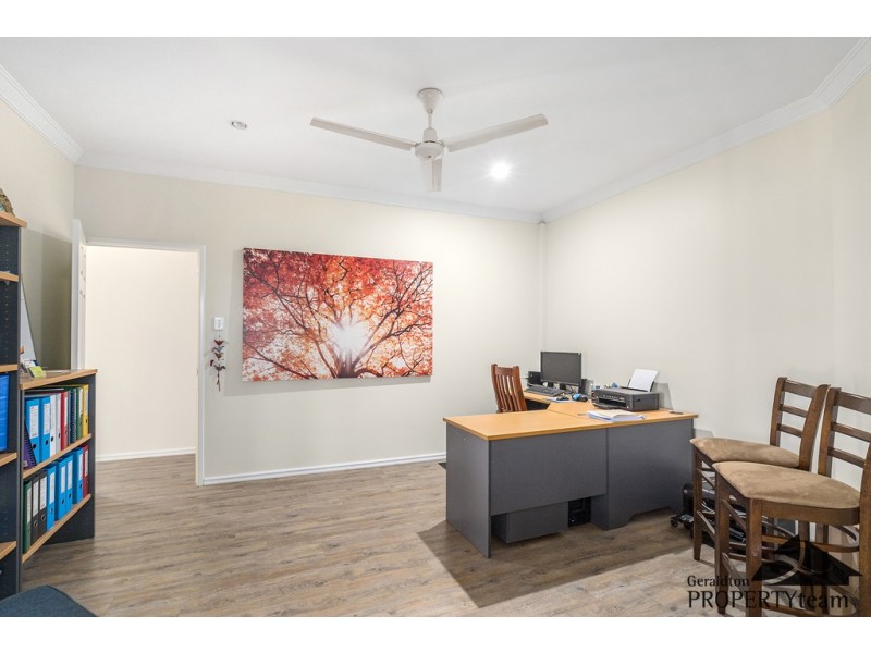 33 Evans Road, Walkaway WA 6528