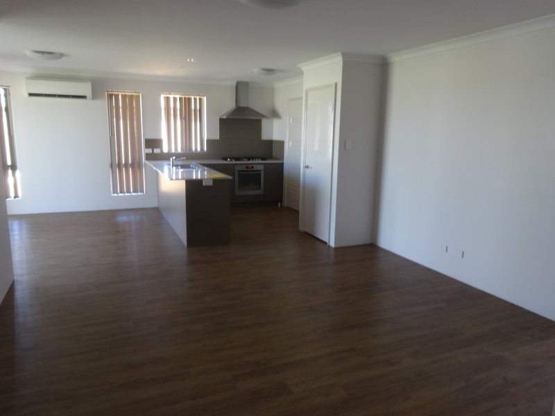 8 Castlefin Road, Utakarra WA 6530