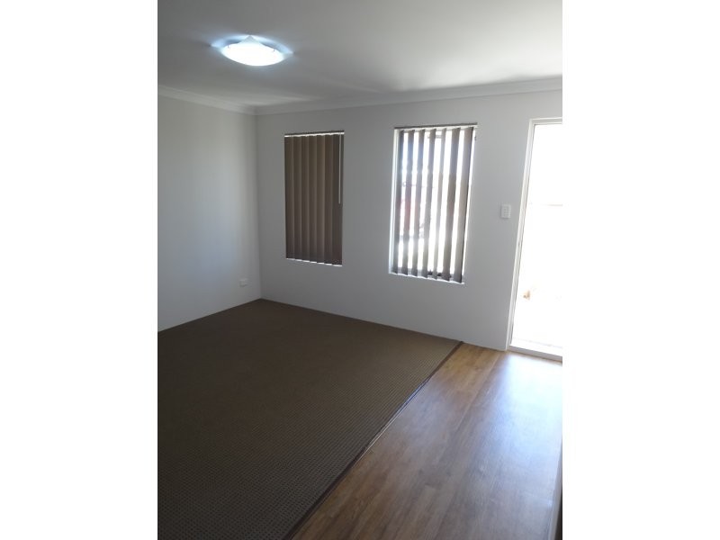 8 Castlefin Road, Utakarra WA 6530