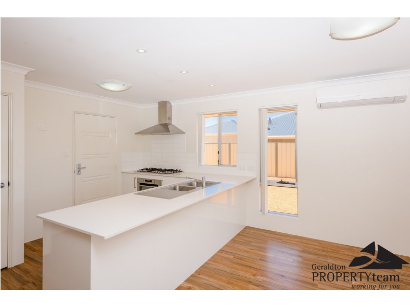 8 Castlefin Road, Utakarra WA 6530