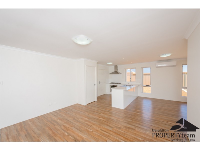 8 Castlefin Road, Utakarra WA 6530