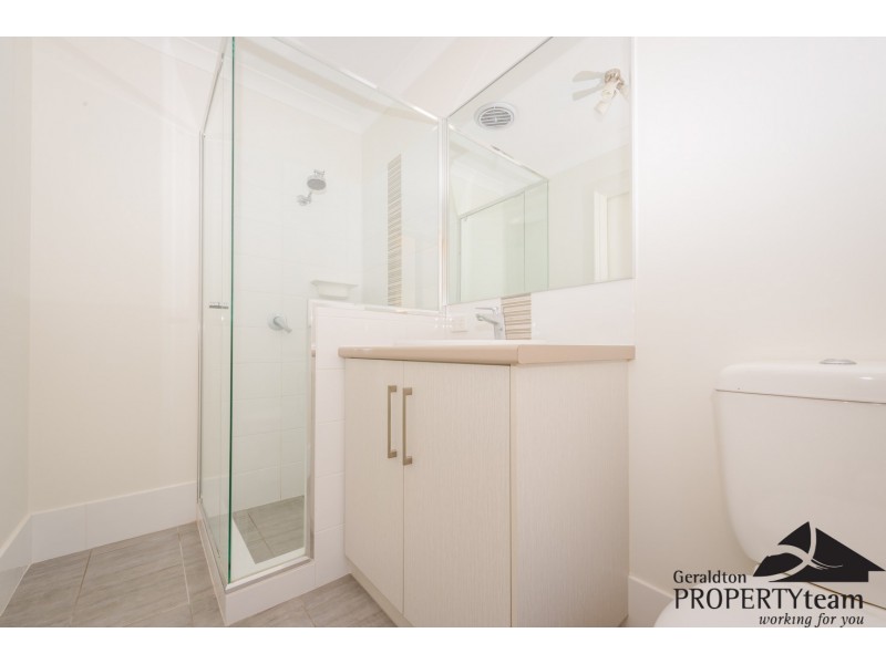 8 Castlefin Road, Utakarra WA 6530