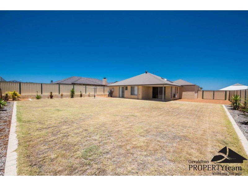 8 Castlefin Road, Utakarra WA 6530