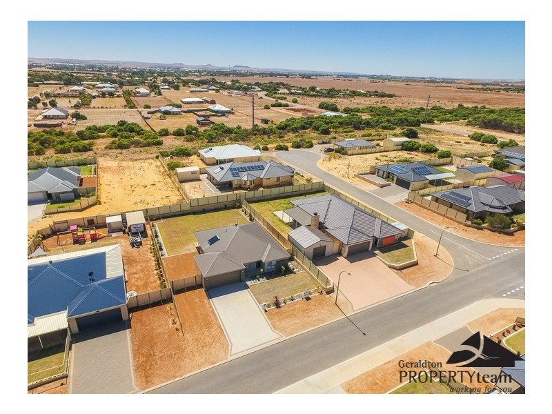 8 Castlefin Road, Utakarra WA 6530