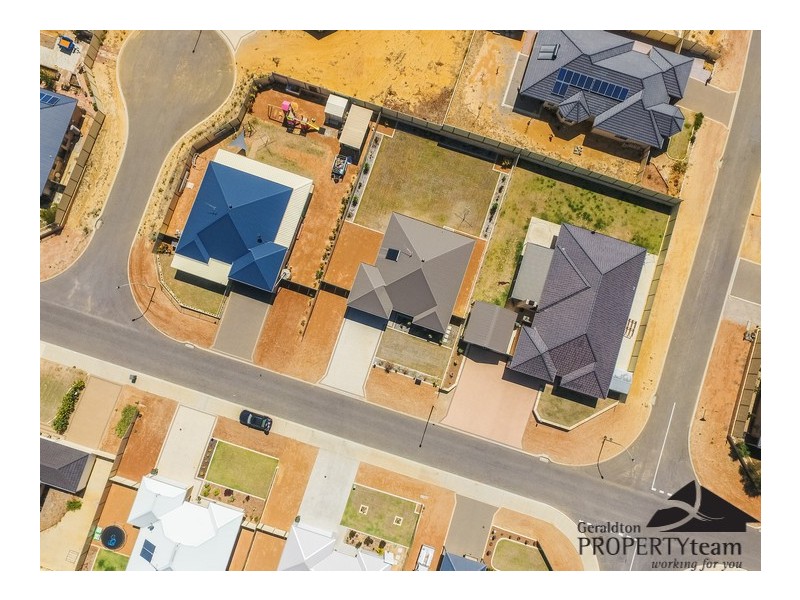 8 Castlefin Road, Utakarra WA 6530