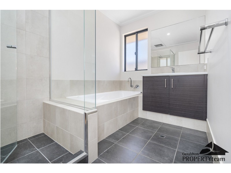 24 Swell Terrace, Glenfield WA 6532