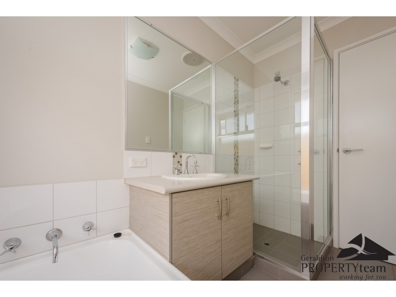 4 Reflection Cove, Drummond Cove WA 6532