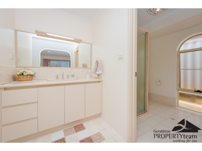 16 Ashton Close, Mount Tarcoola WA 6530