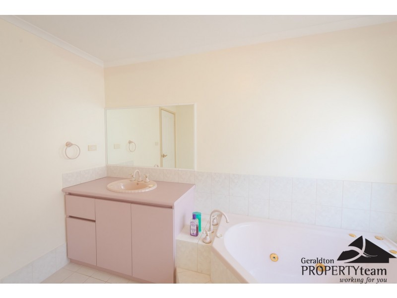 16 Ashton Close, Mount Tarcoola WA 6530