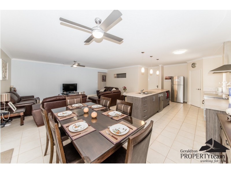 7 Beachcomber Hill, Glenfield WA 6532