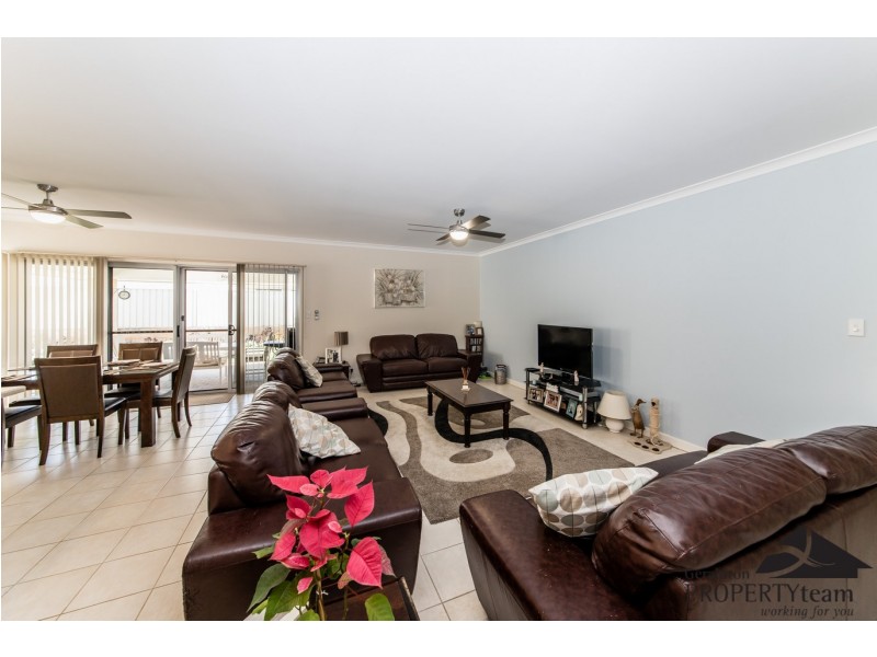 7 Beachcomber Hill, Glenfield WA 6532