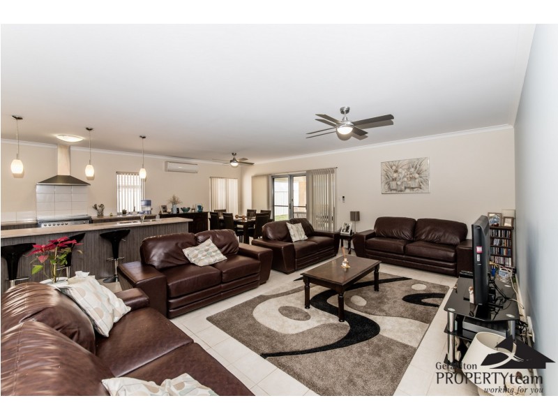 7 Beachcomber Hill, Glenfield WA 6532