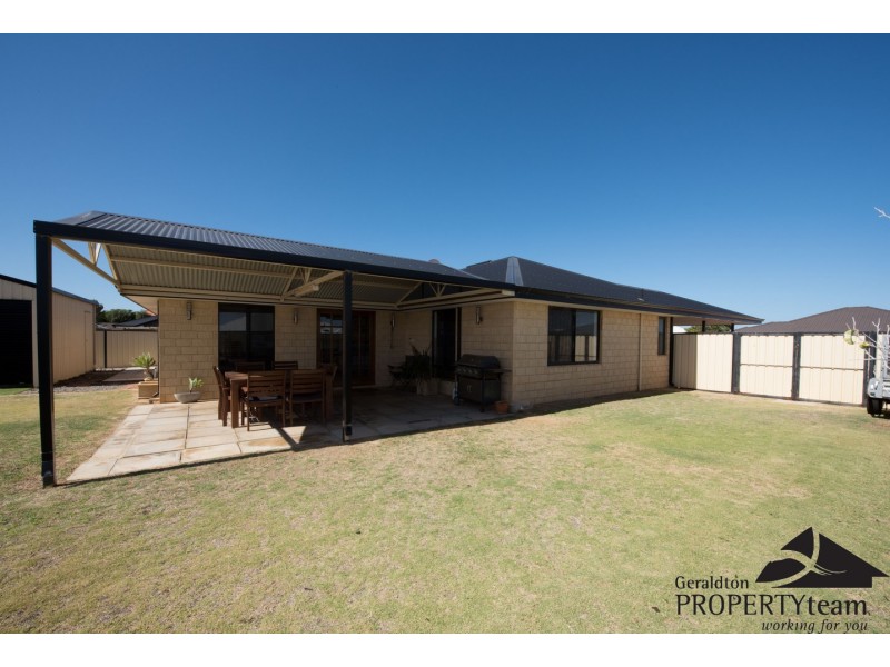 21 Yolanda Edge, Wandina WA 6530