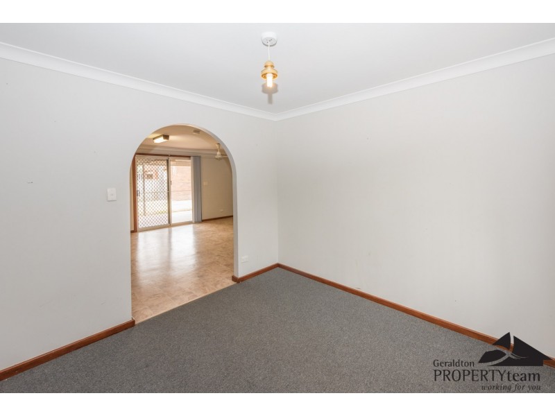 8 Robinson Street, Spalding WA 6530