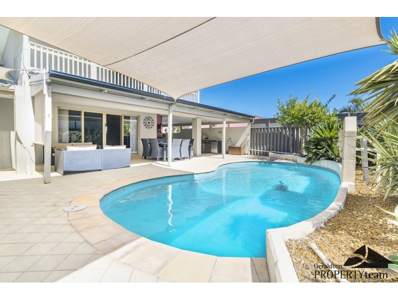 11 Auger Green, Wandina WA 6530