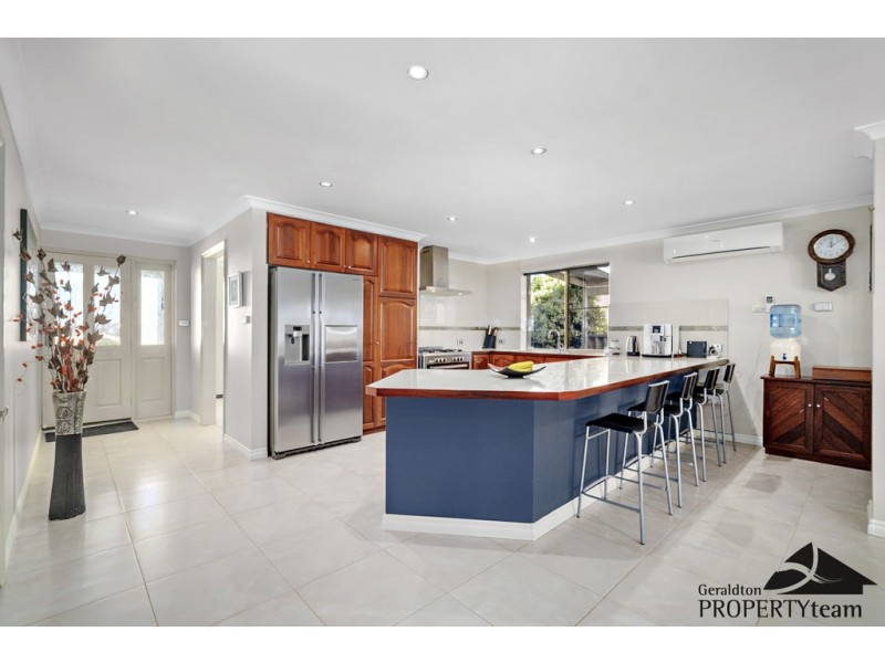 11 Auger Green, Wandina WA 6530