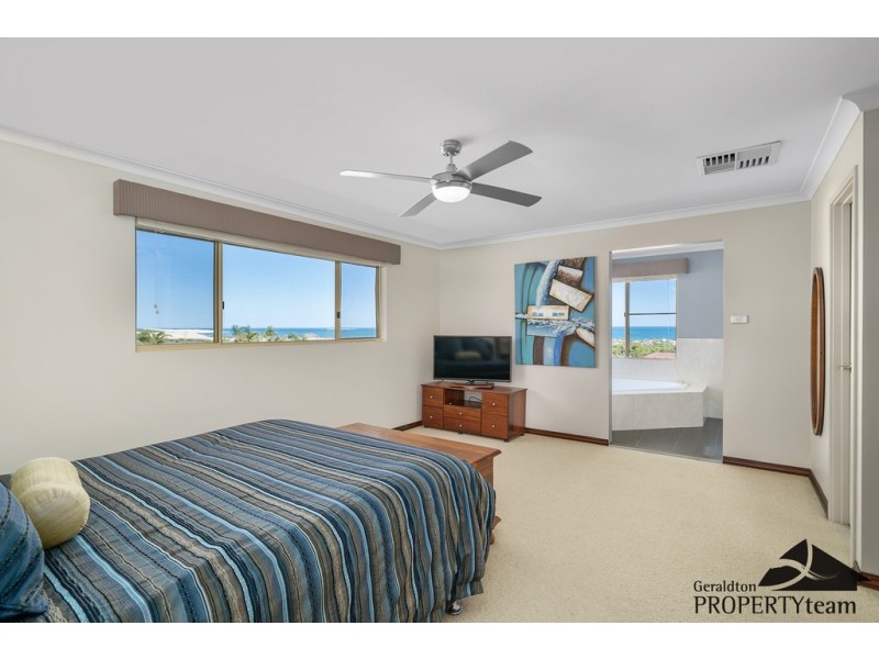 11 Auger Green, Wandina WA 6530