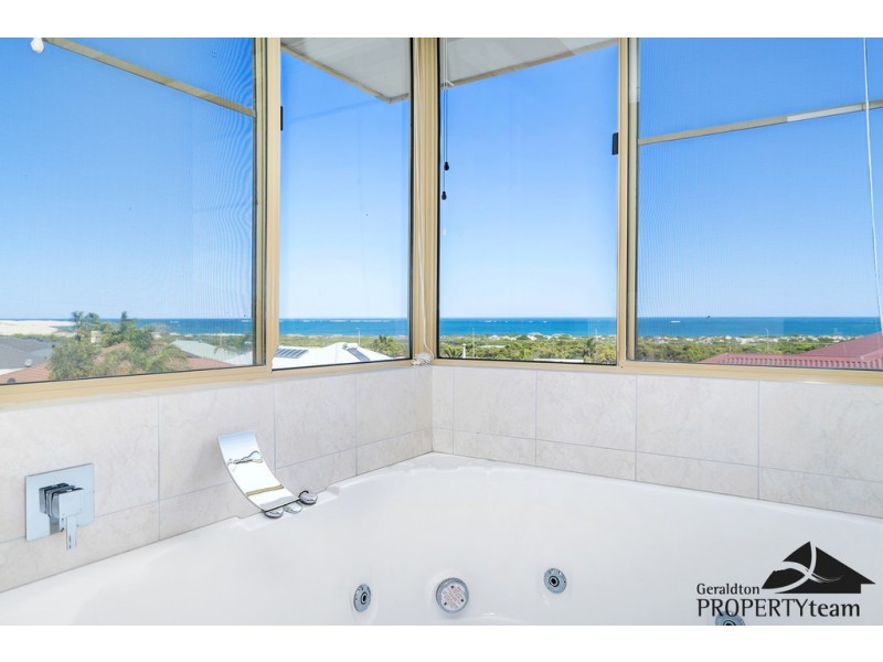 11 Auger Green, Wandina WA 6530