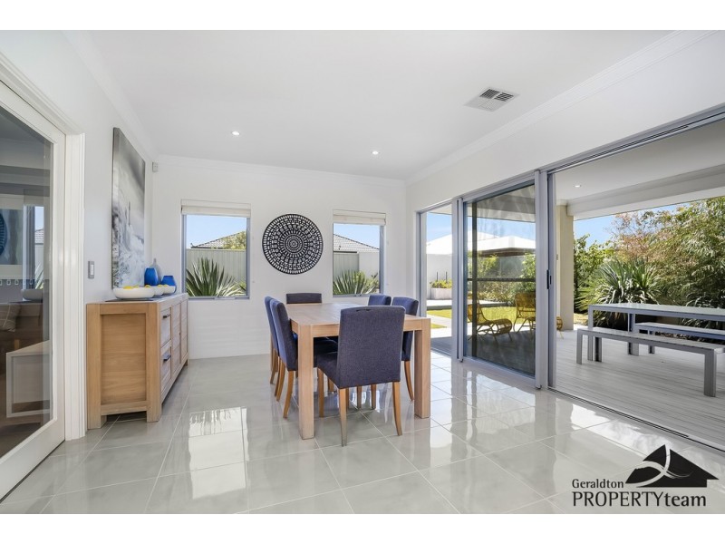 213 Chapman Valley Road, Waggrakine WA 6530